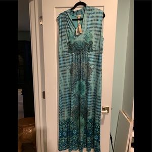 World unity sleeveless maxi dress silky